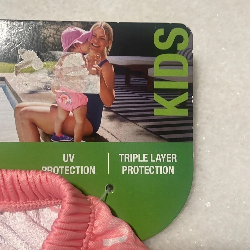 Speedo UV Swim reusable Pink water resistant Diaper with Snaps Feature new Sz M